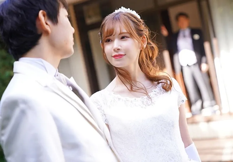 Bố người chồng đụ vợ của con trai ngay sau lễ cưới của con trai